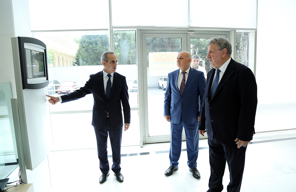 Mərkəzi Elmi Kitabxananın yenilənmiş elektron kitabxanasının təqdimatı olub