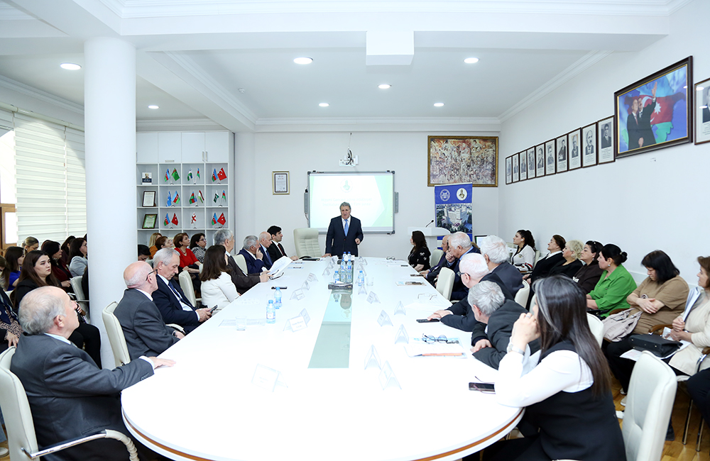 Ədəbiyyat İnstitutunun növbəti Elmi şurası keçirilib