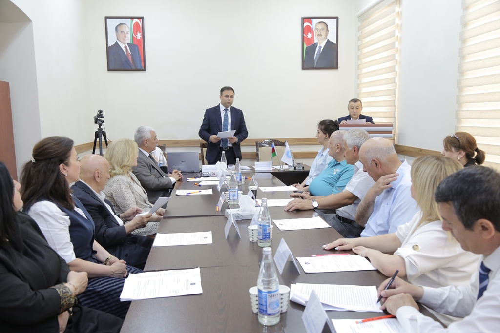 Folklor İnstitutunda yarımillik fəaliyyət: elmi nəşrlərin sayı və tədqiqat nəticələri açıqlanıb