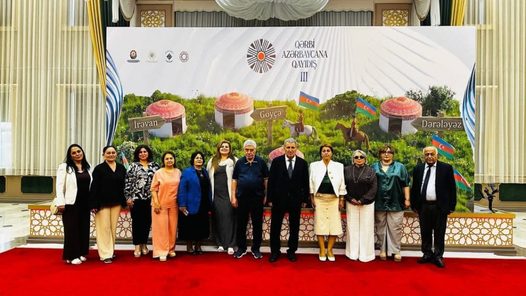 AMEA Qadınlar şurası “Qərbi Azərbaycana Qayıdış” mövzusunda Naxçıvanda keçirilən III konqres-festivalda iştirak edib
