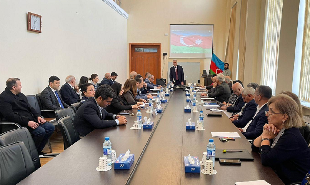 В Институте экономики создана научно-исследовательская группа «Экономика Западного Азербайджана»