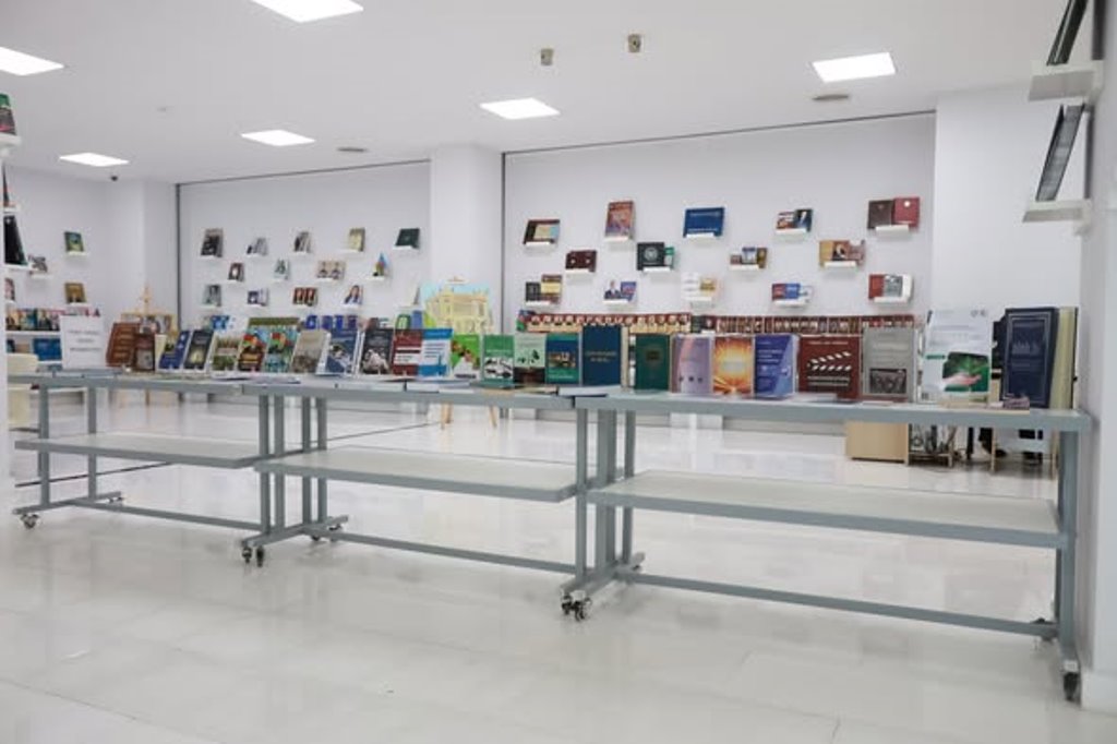 MEK-ə yeni daxil olan ədəbiyyatın sərgisi keçirilir