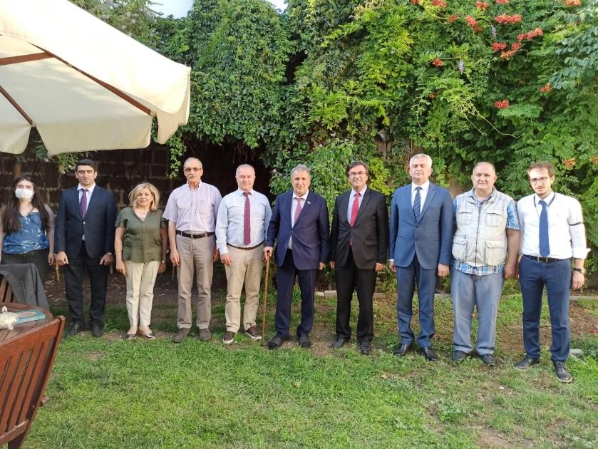Türk dünyasının yaşayan çinarı