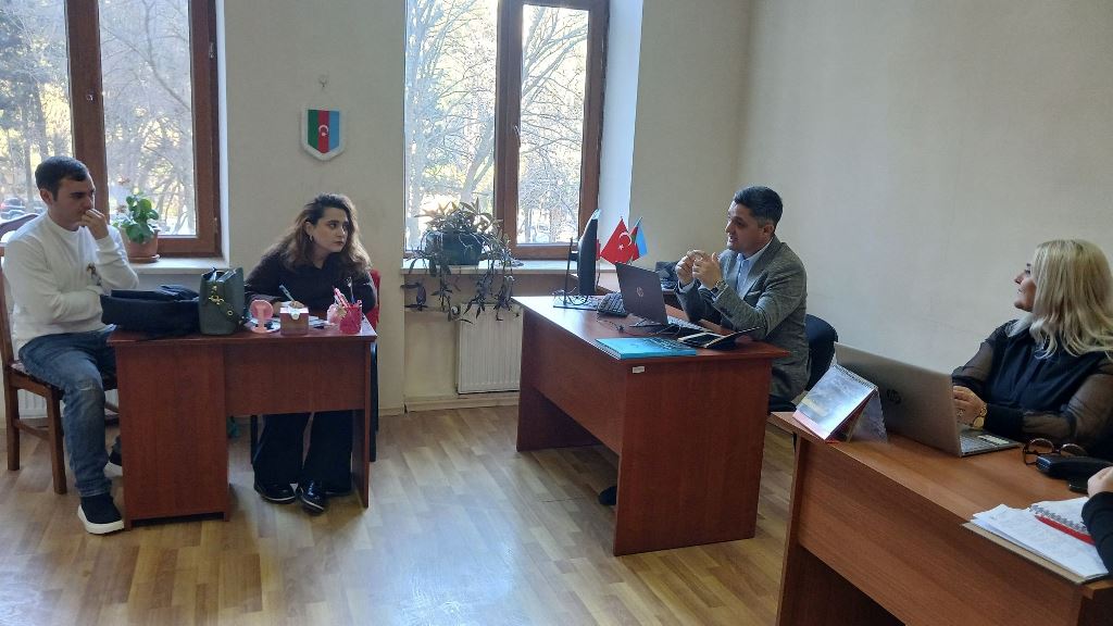 “Azərbaycanın cənub-şərq bölgəsinin Son Tunc-Erkən Dəmir dövrü abidələrində qazıntılar” mövzusunda mühazirə