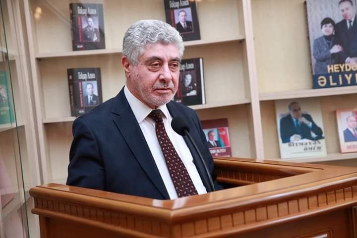 Akademik Teymur Kərimli ADPU-nun “TÜRKSOY” kafedrasının 5 illiyinə həsr olunmuş tədbirdə təltif edilib