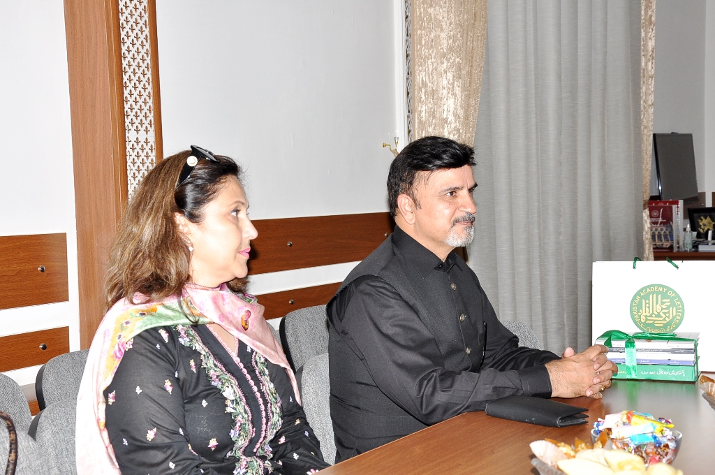 В Президиуме НАНА состоялась встреча с президентом Пакистанской академии литературы