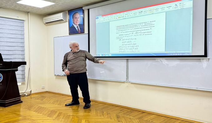 Riyaziyyat İnstitutunda növbəti seminar keçirilib