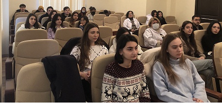 Bakı Dövlət Universitetinin tələbələri Aşqarlar Kimyası İnstitutunda təcrübə keçirlər
