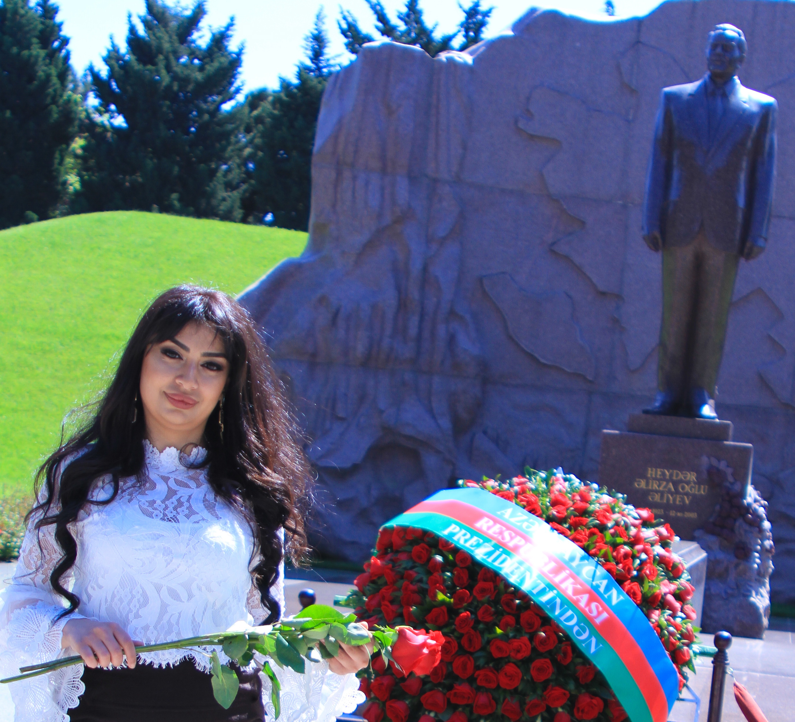 Bu gün alimlərimiz Ulu Öndərin elmi irsinin dərindən öyrənilməsi və gənc nəsilə ötürülməsini özlərinə borc bilir