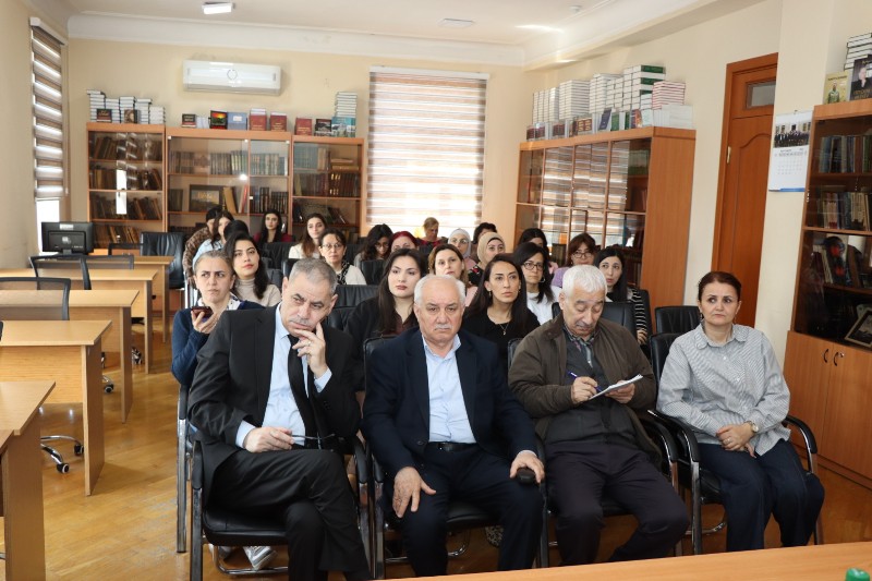 Süni intellekt və qədim tarix mövzusunda dəyirmi masa keçirilib