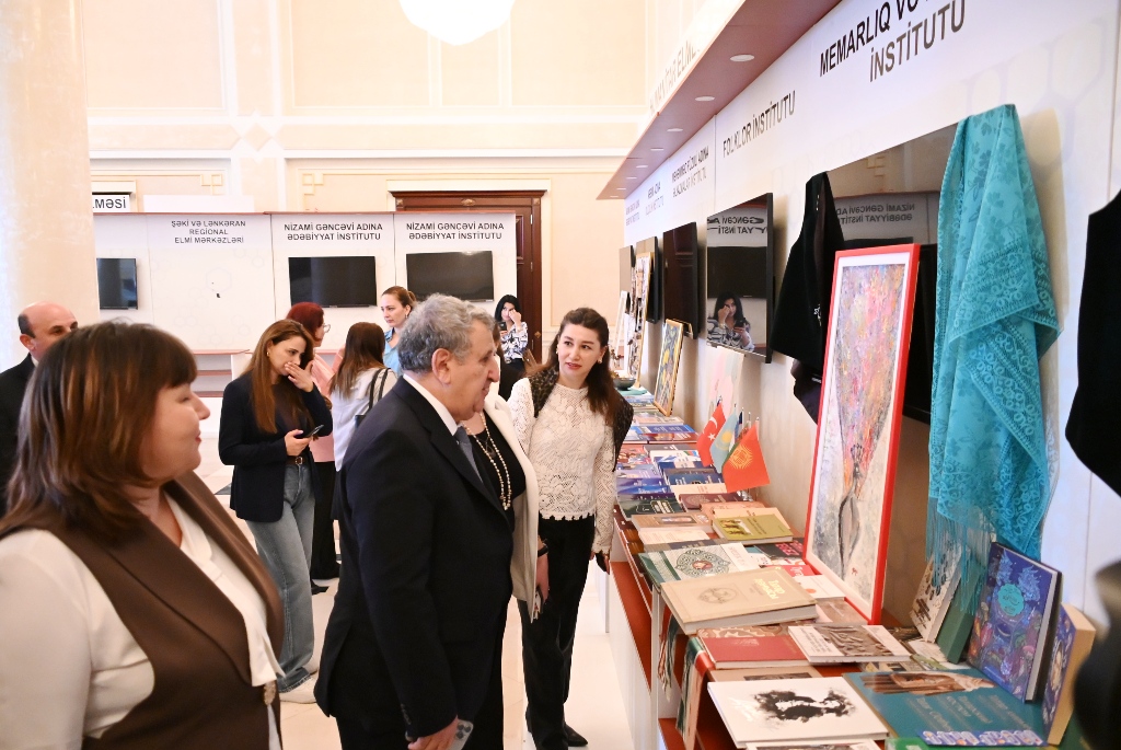 AMEA-da “Bizim ailəmiz Türk dünyasıdır” mövzusunda beynəlxalq elmi konfrans keçirilib