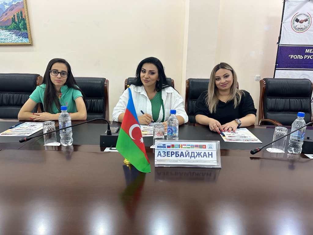 Tarix Muzeyinin əməkdaşı Tacikistada keçirilən beynəlxalq forumda iştirak edib