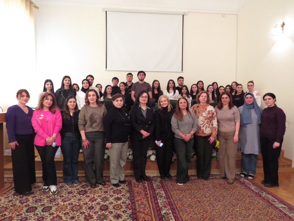 Əlyazmalar İnstitutunda elmin populyarlaşdırılması və təhsilə inteqrasiyası istiqamətində seminar keçirilib