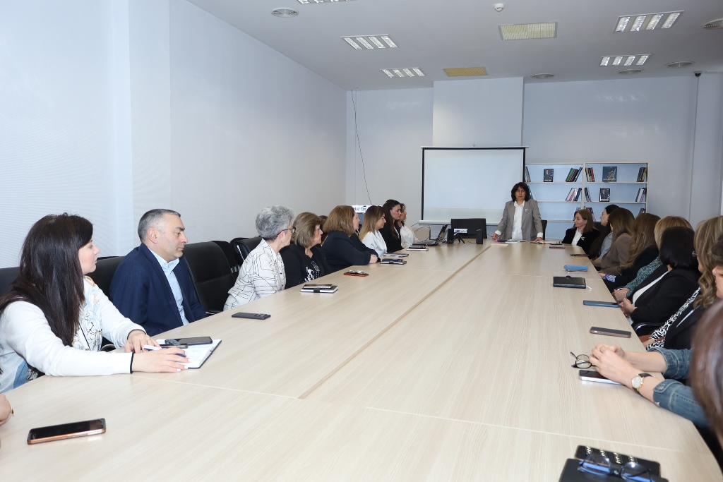 AMEA Azad Həmkarlar İttifaqı MEK əməkdaşları ilə görüş keçirib