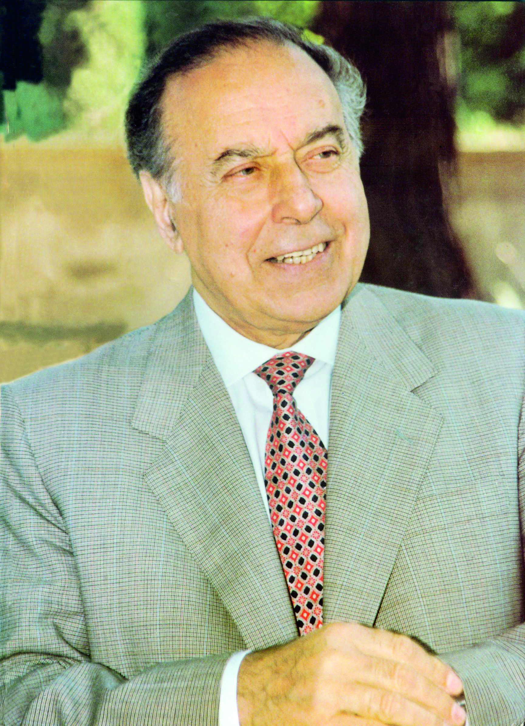 Suverenlik zirvəsi