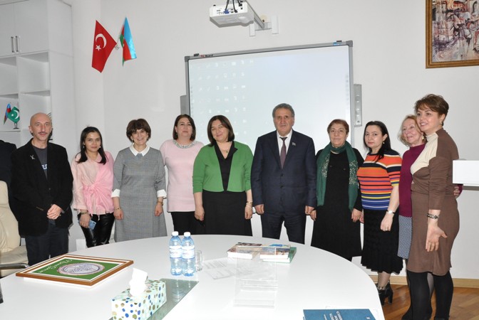 Ədəbiyyat İnstitutunda “Şota Rustaveli və Nizami Gəncəvi” kitabının təqdimatı keçirilib
