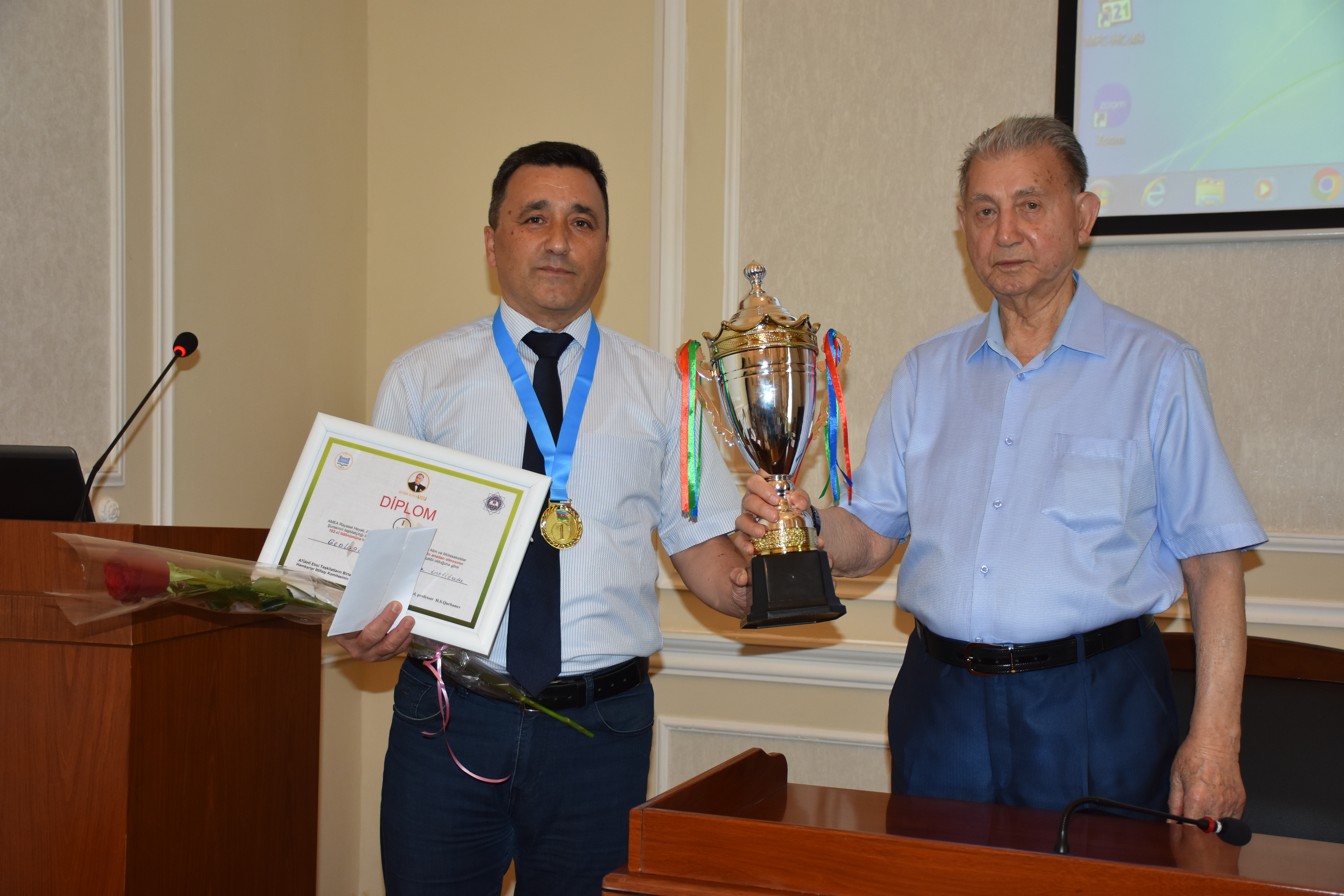 Geologiya və Geofizika İnstitutunda futbol komandasının qələbəsi qeyd olunub