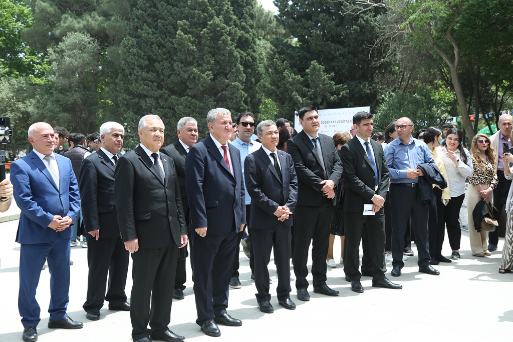 Состоялась международная научная конференция «Великий туркменский поэт Махтумкули Фраги и Азербайджан»