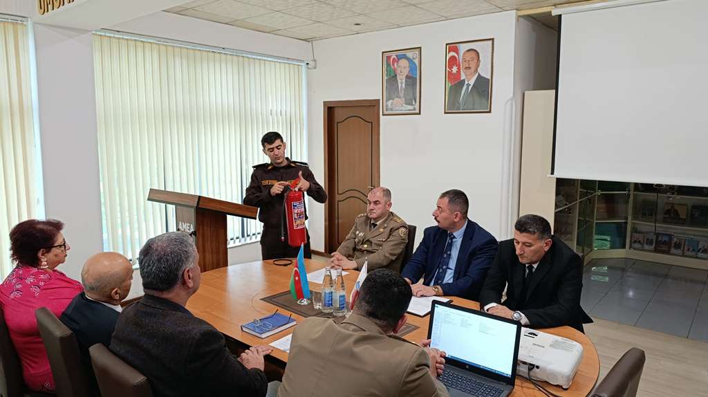 Lənkəran Regional Elmi Mərkəzində maarifləndirmə tədbiri keçirilib