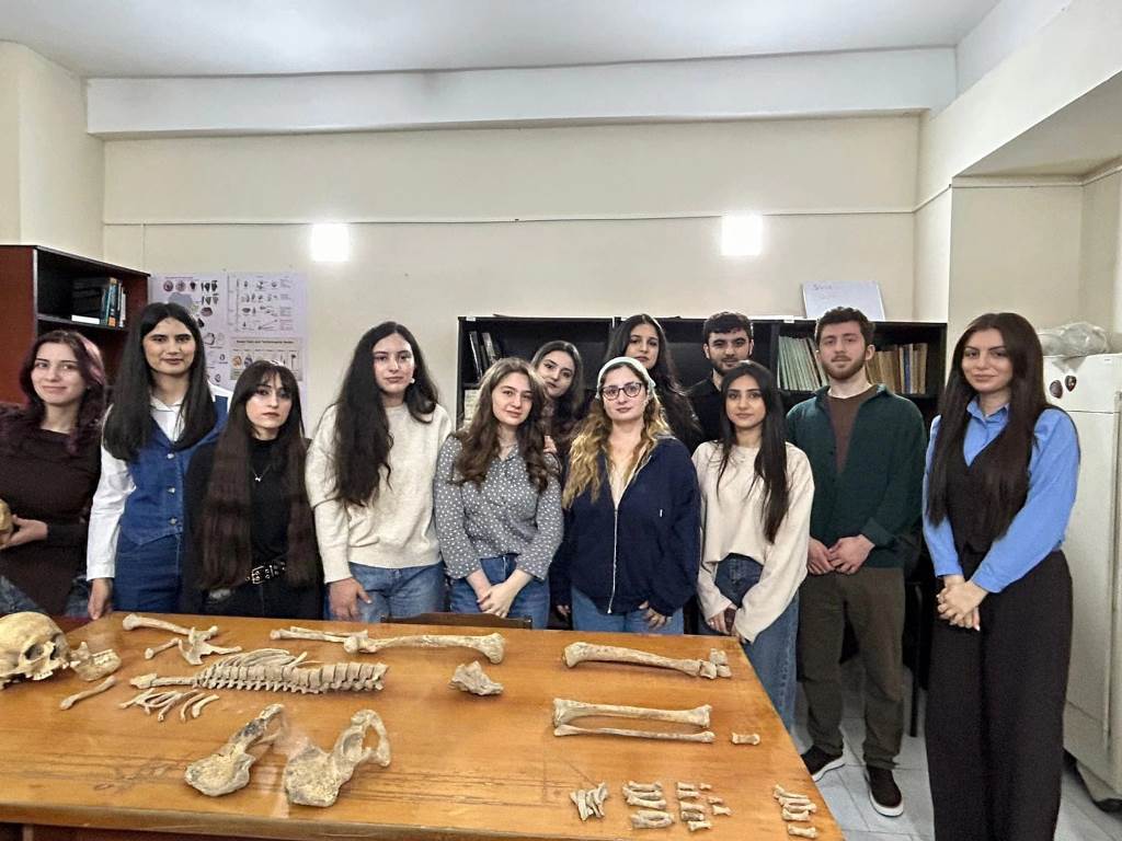 Antropologiya laboratoriyasında elmi praktiki seminar keçirilib