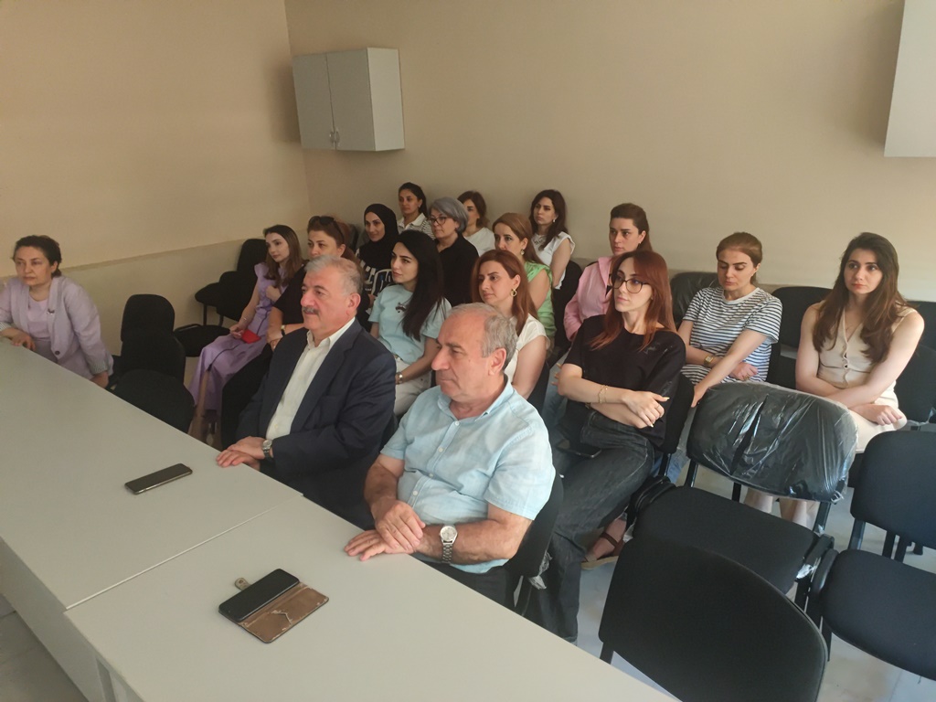 Biofizika İnstitutunda İnsan Hüquqları Aylığına həsr olunmuş maarifləndirici seminar keçirilib