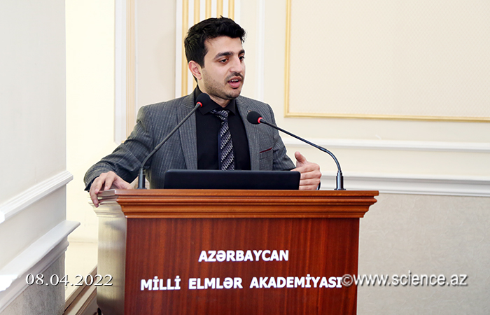Akademik Arif Həşimov AMEA-nın gənc alimləri ilə görüşüb