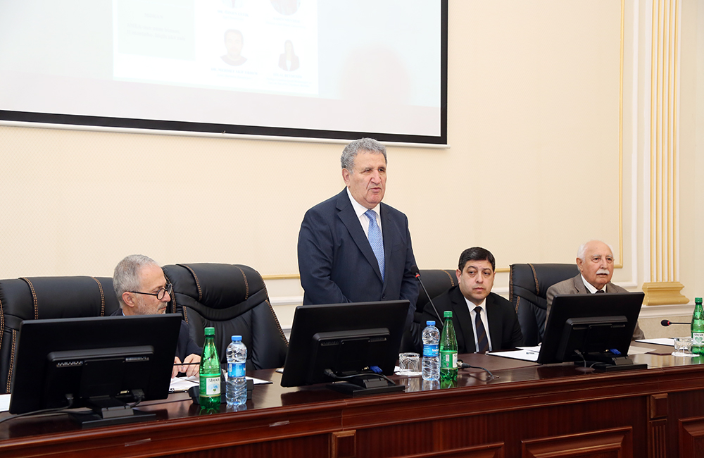 AMEA-da “Arxeoloji tədqiqatlarda müasir yanaşmalar və praktiki tədbiqlər” mövzusunda treninqlərə start verilib
