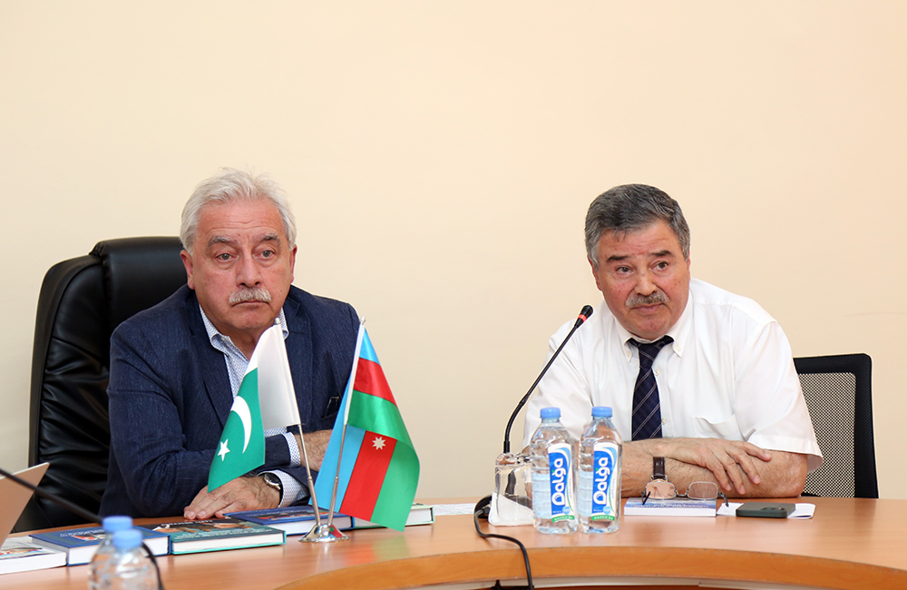 Состоялась республиканская конференция «Гейдар Алиев и азербайджано-пакистанские отношения»