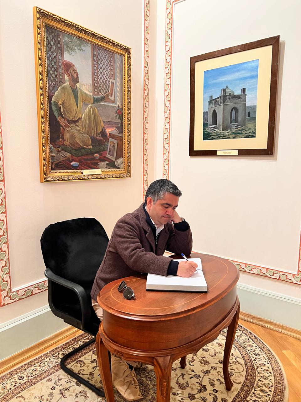 İstanbul Böyükşəhər Bələdiyyəsi Mədəniyyət müdiri Hüseyn Sərt Nizami Muzeyinin qonağı olub