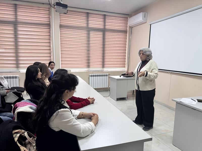 BDU-nun tələbələri Biofizika İnstitutunda istehsalat təcrübəsinə başlayıblar