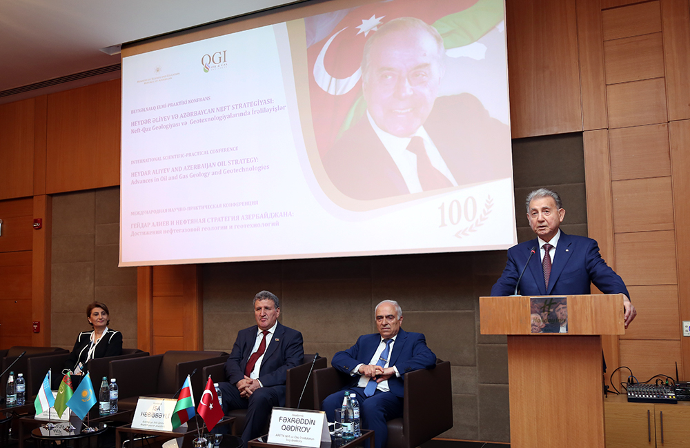 Начала свою работу международная конференция «Гейдар Алиев и нефтяная стратегия Азербайджана: достижения нефтегазовой геологии и геотехнологий»