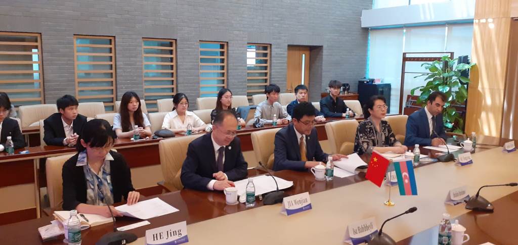 Academician Isa Habibbeyli met with the rector of the Beijing Foreign Studies University in China