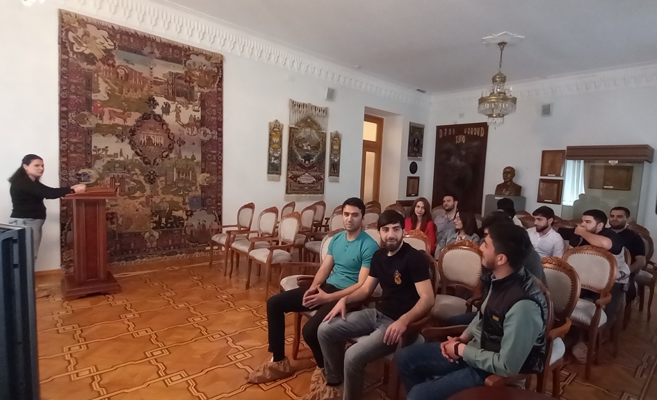 “Nizami Muzeyinin heykəltəraşlıq fondu” mövzusunda seminar keçirilib