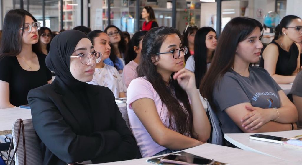 Filologiya elmləri doktoru Sərxan Xavəri: “Füzulinin hicran metafizikası ilə Martin Haydeqqerin insanın ontoloji tənhalıq konsepsiyası arasında heyrətamiz semantik bağlılıq vardır”