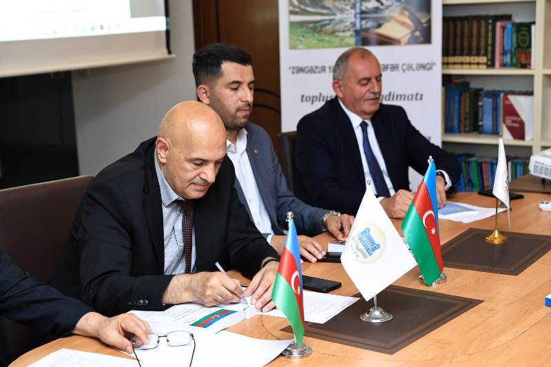 Lənkəran Regional Elmi Mərkəzində “Qərbi Azərbaycan - əzəli yurdumuz” mövzusunda seminar keçirilib