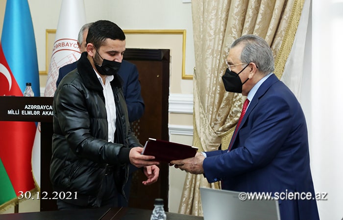 Academician Ramiz Mehdiyev met with participants of the war and families of martyrs