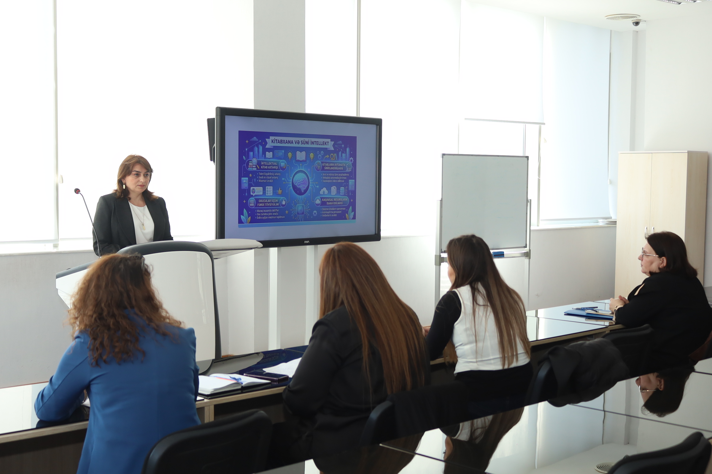 MEK tərəfindən AMEA-nın elmi-tədqiqat institutlarının kitabxanaçıları üçün təlim keçirilir