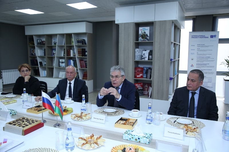 Президент Российской академии наук ознакомился с деятельностью Государственного экзаменационного центра