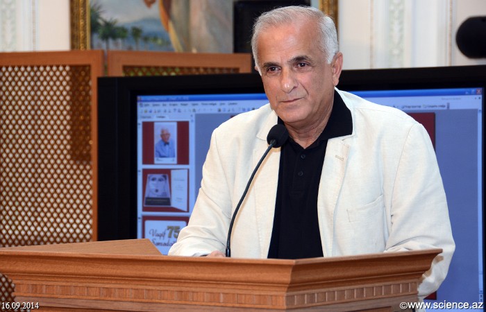 В Национальном музее азербайджанской литературы НАНА состоялся литературный вечер, посвященный 75-летнему юбилею Вагифа Самедоглы