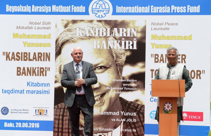 Nobel Sülh Mükafatı Laureatı Məhəmməd Yunusun “Kasıbların bankiri” kitabının Azərbaycan dilinə tərcüməsinin təqdimatı olub